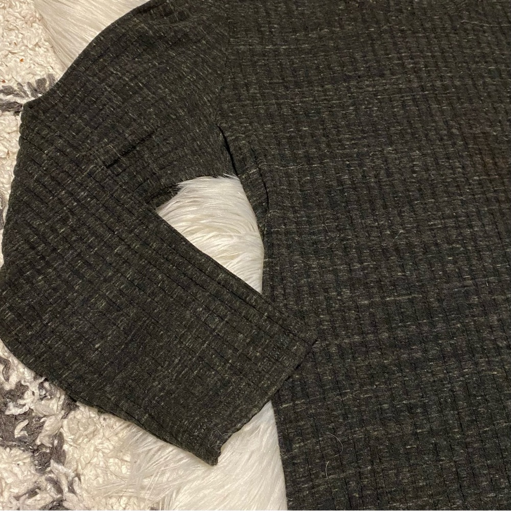 Monrow Ribbed Tunic - Picture 3 of 7